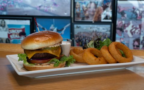 burger and onion rings at Skydive Perris cafe